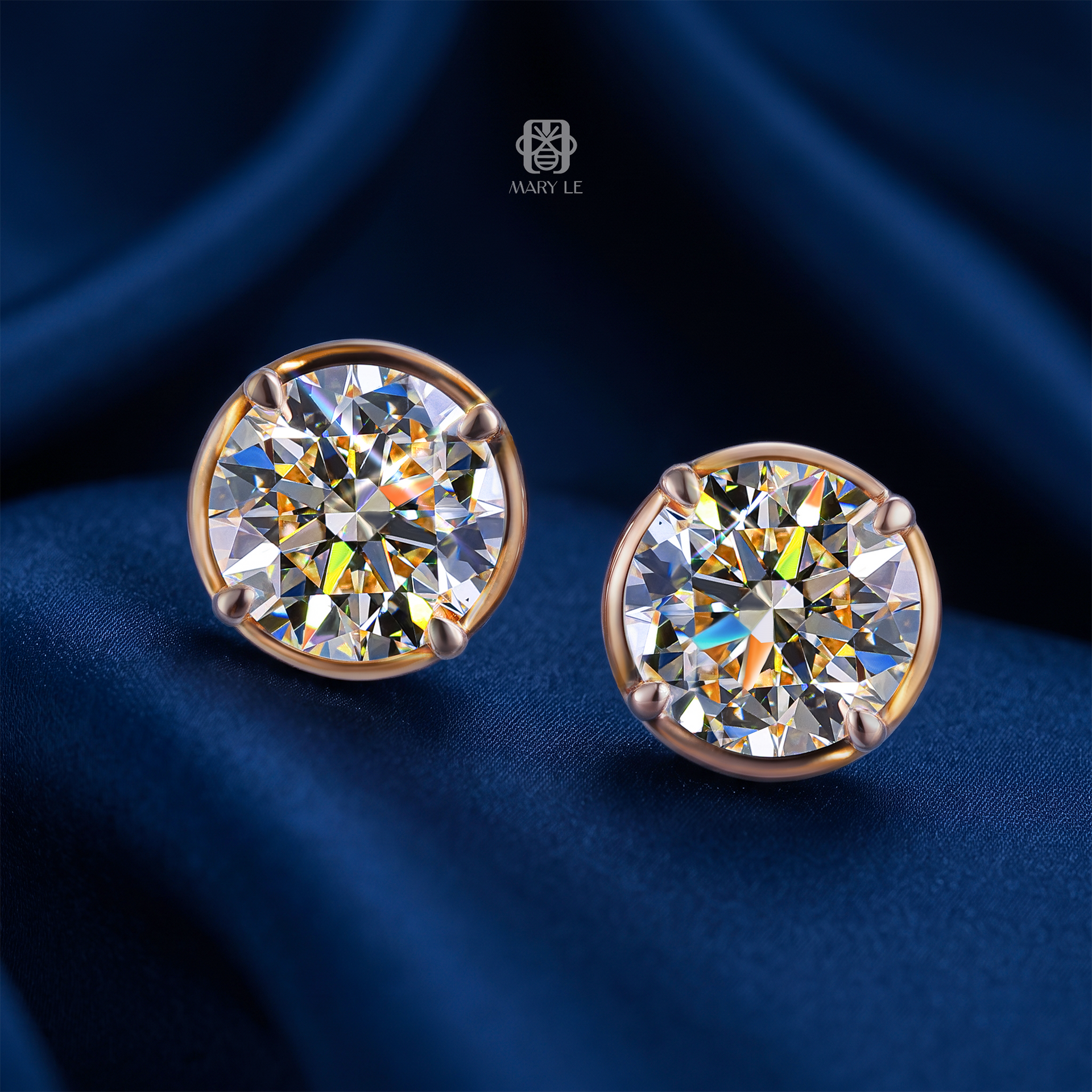 Timeless Diamond Earrings | M522