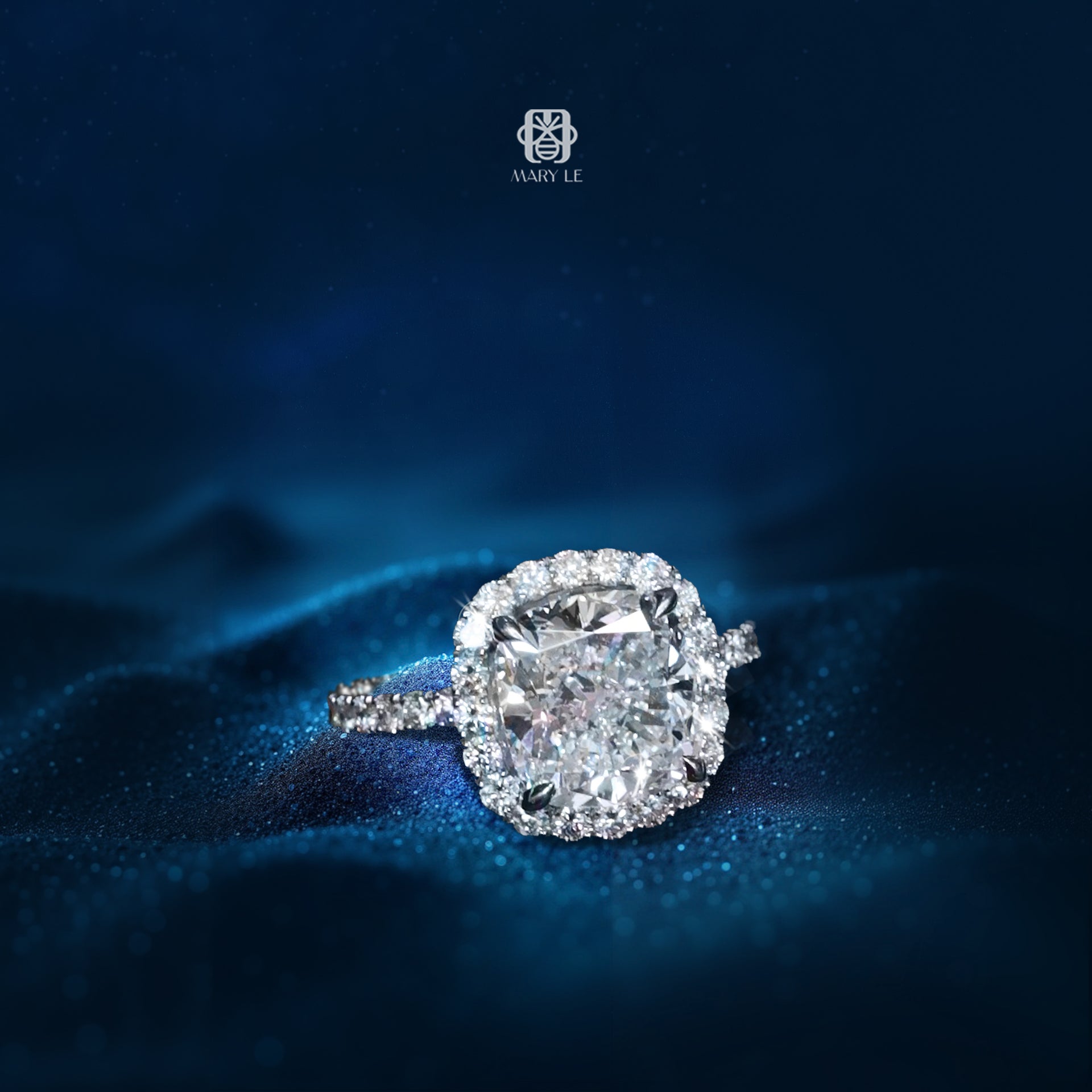 Forever Halo Cushion Diamond | M246
