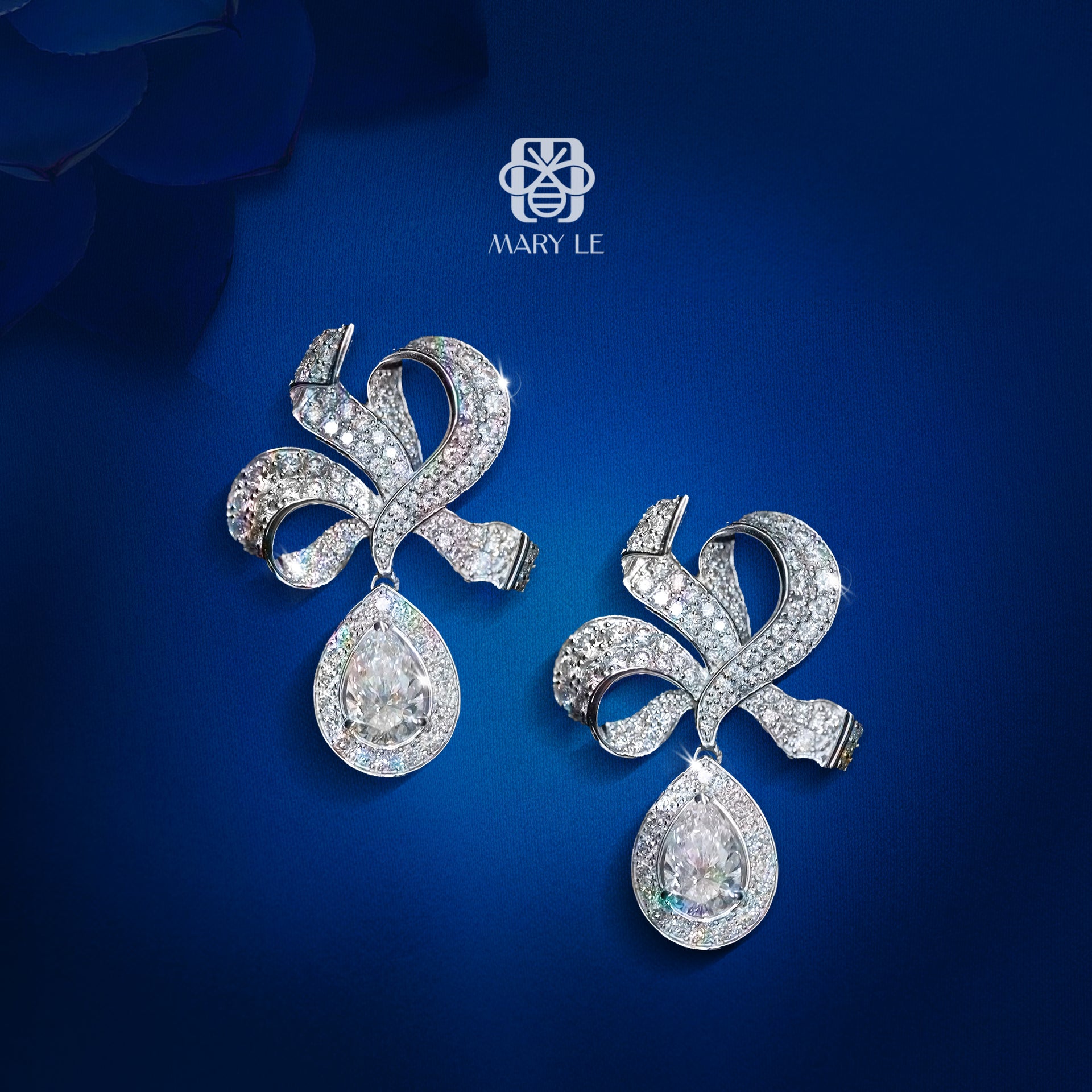Velvet Flow Diamond Earrings | M301