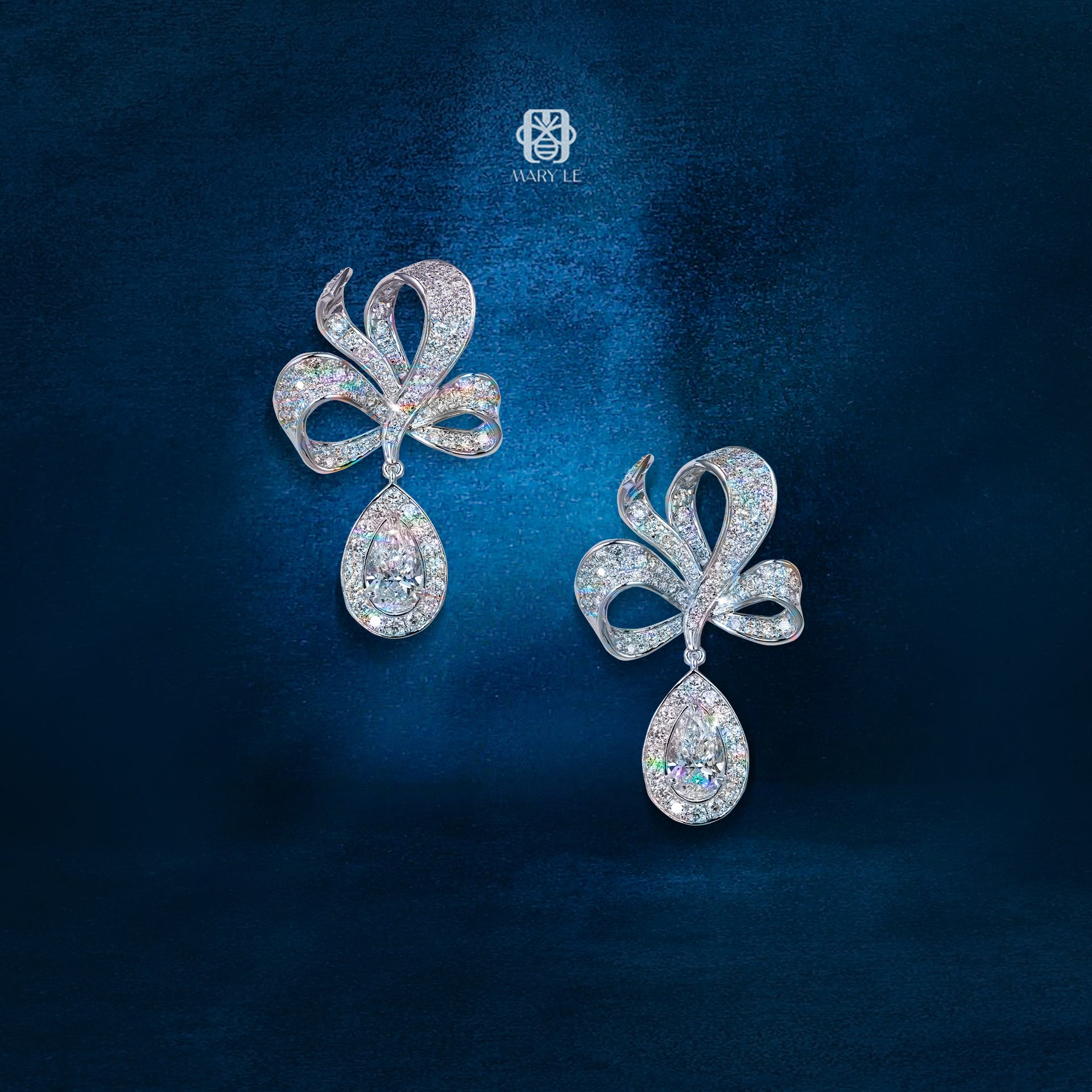 Velvet Flow Diamond Earrings | M301