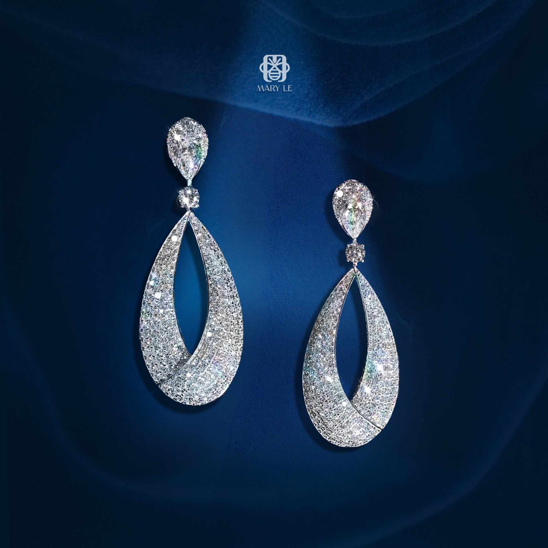 Velvet Flow Diamond Earrings | M441
