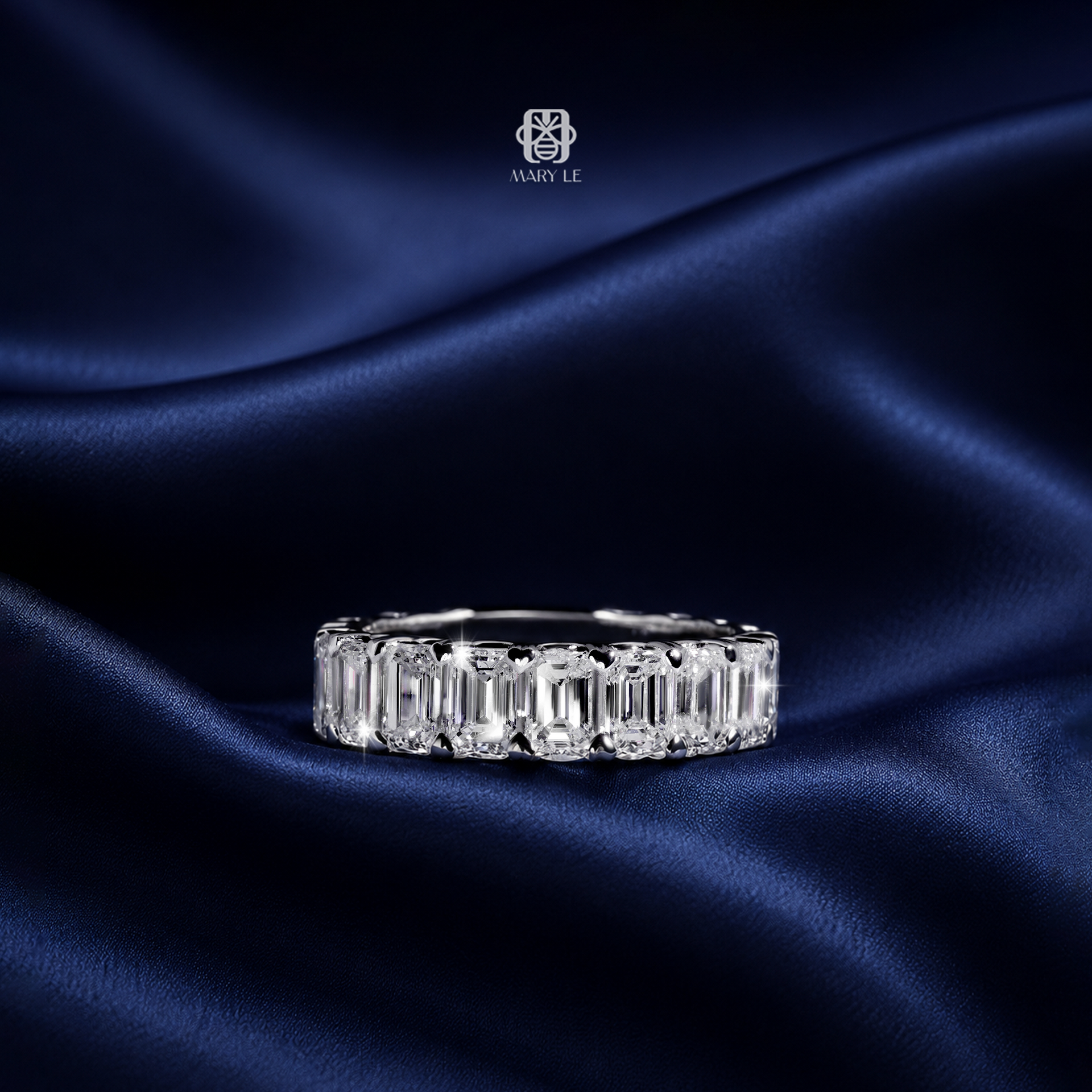 Emerald Diamond Wedding Band Ring | M450