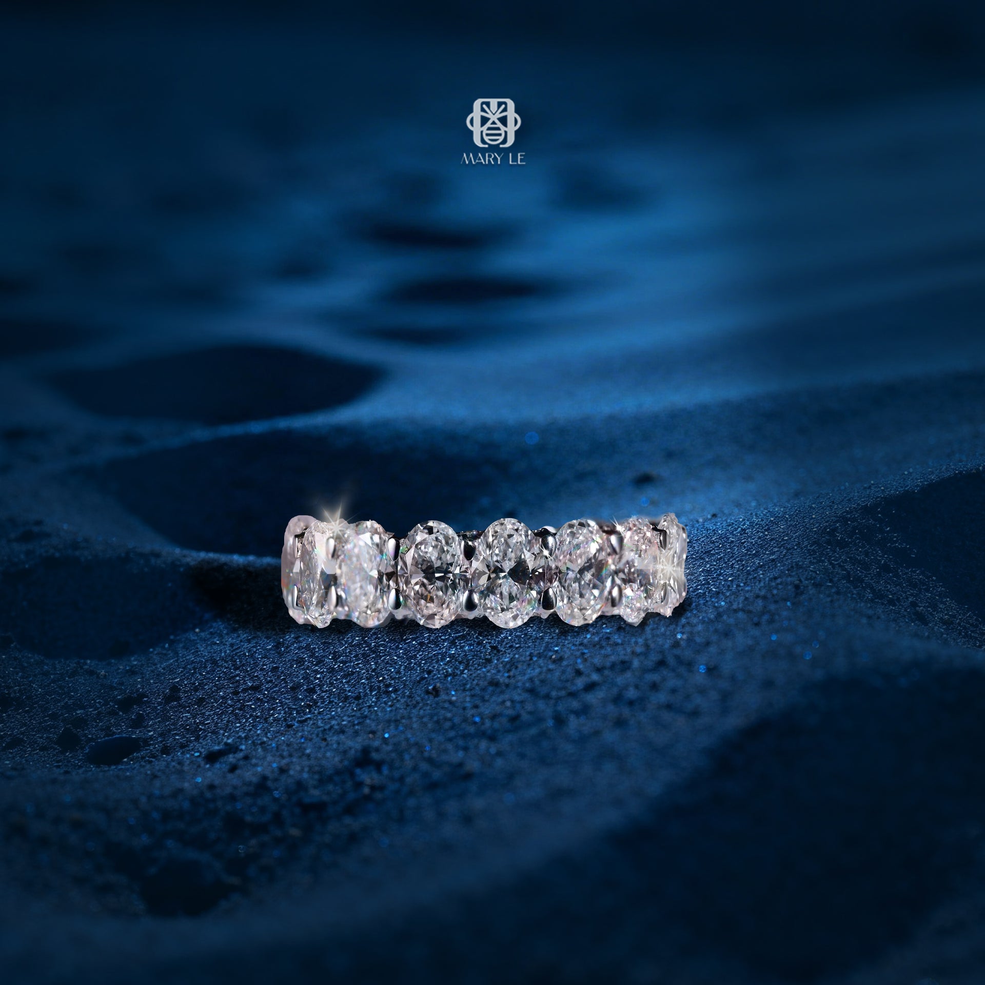 Oval Diamond Wedding Band Ring | M455