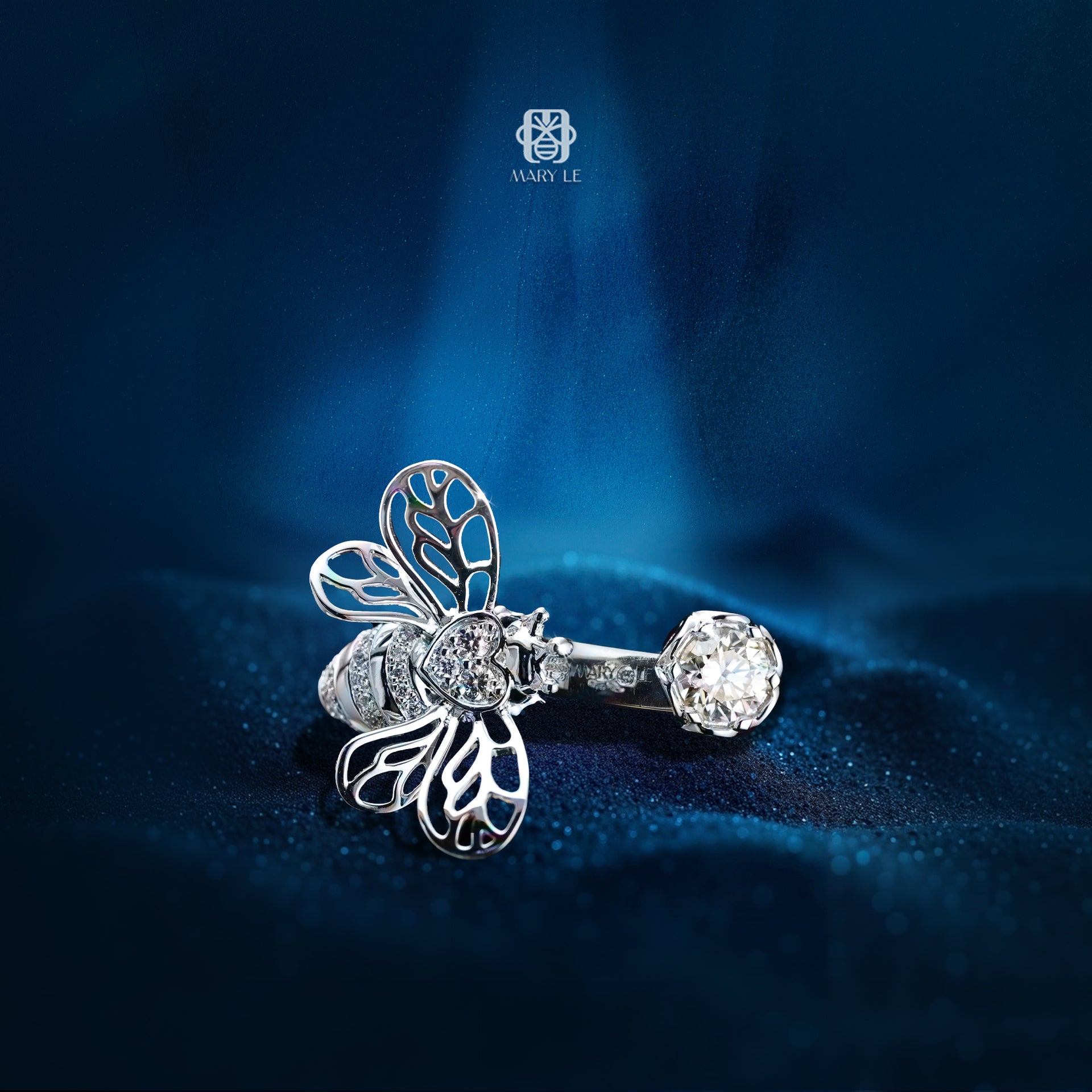 Bee The One White Diamond Ring | M515