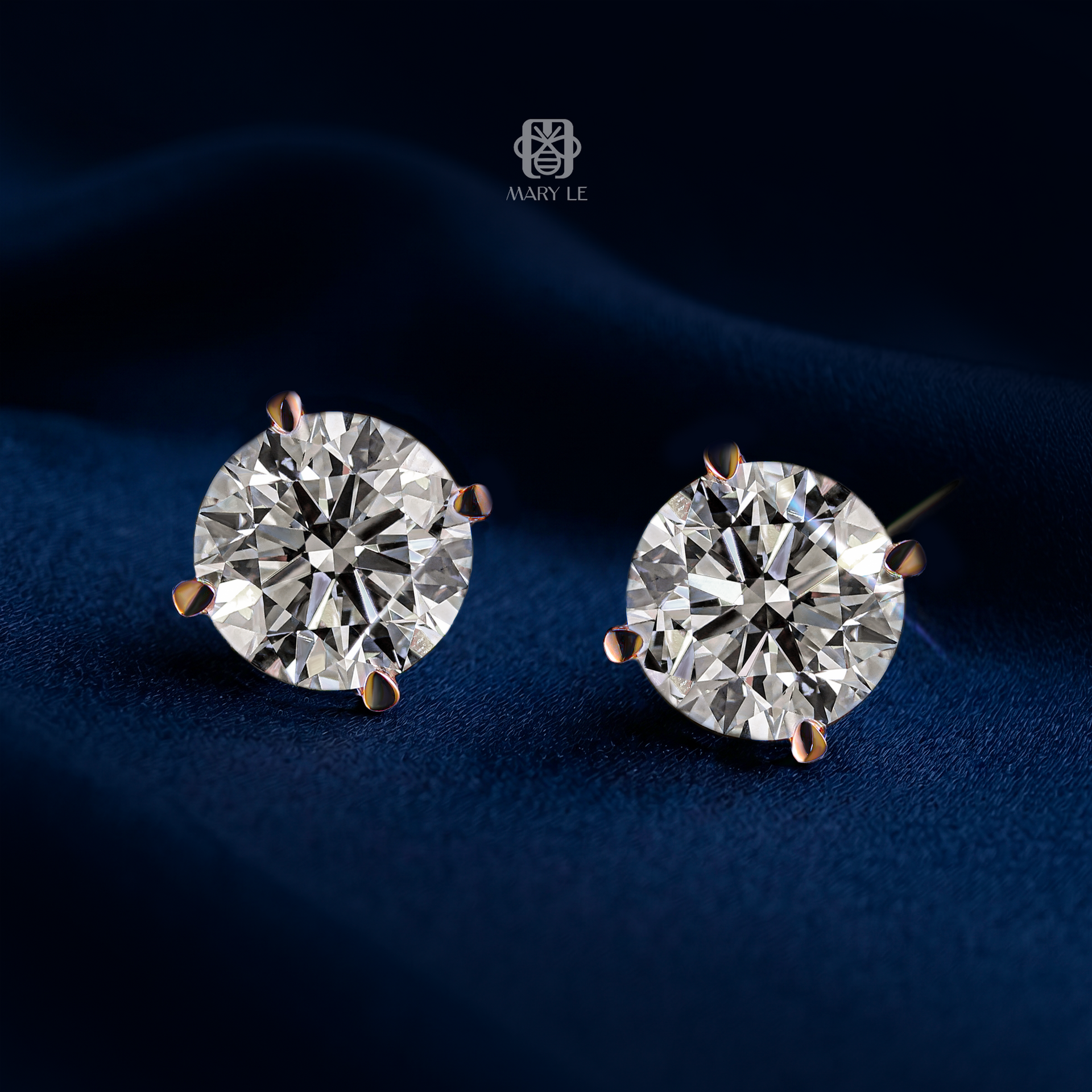Classic Mary Le Essence Diamond Earrings | M521
