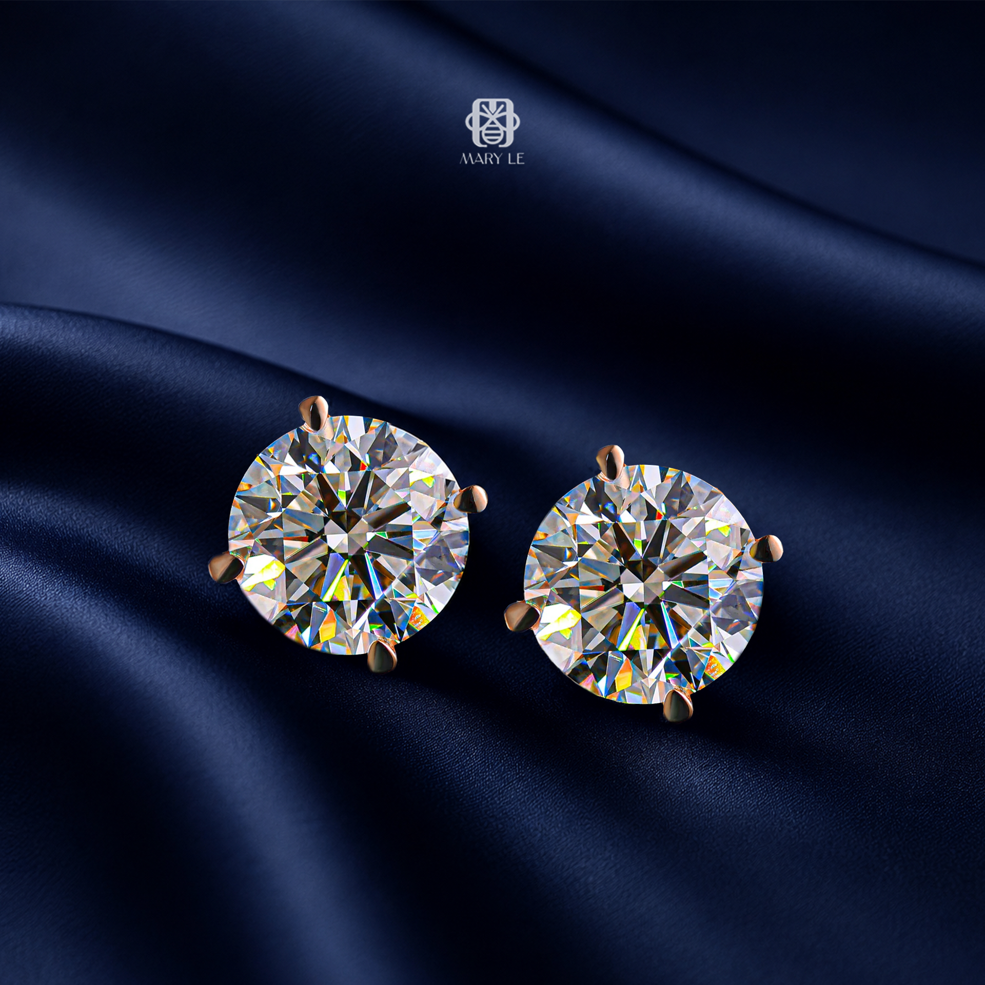 Classic Mary Le Timeless Diamond Earrings | M522