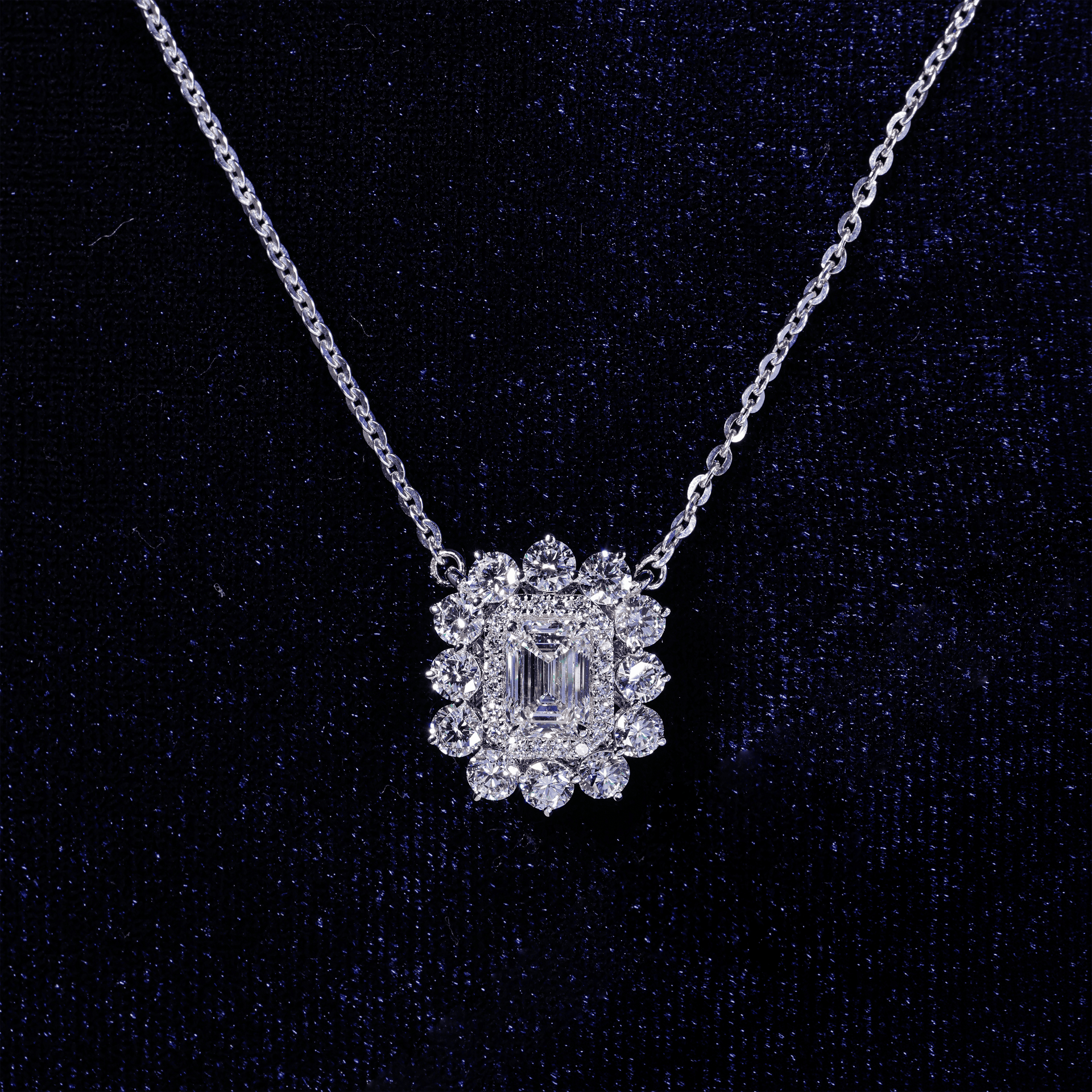 The Emerald Bloom | M572