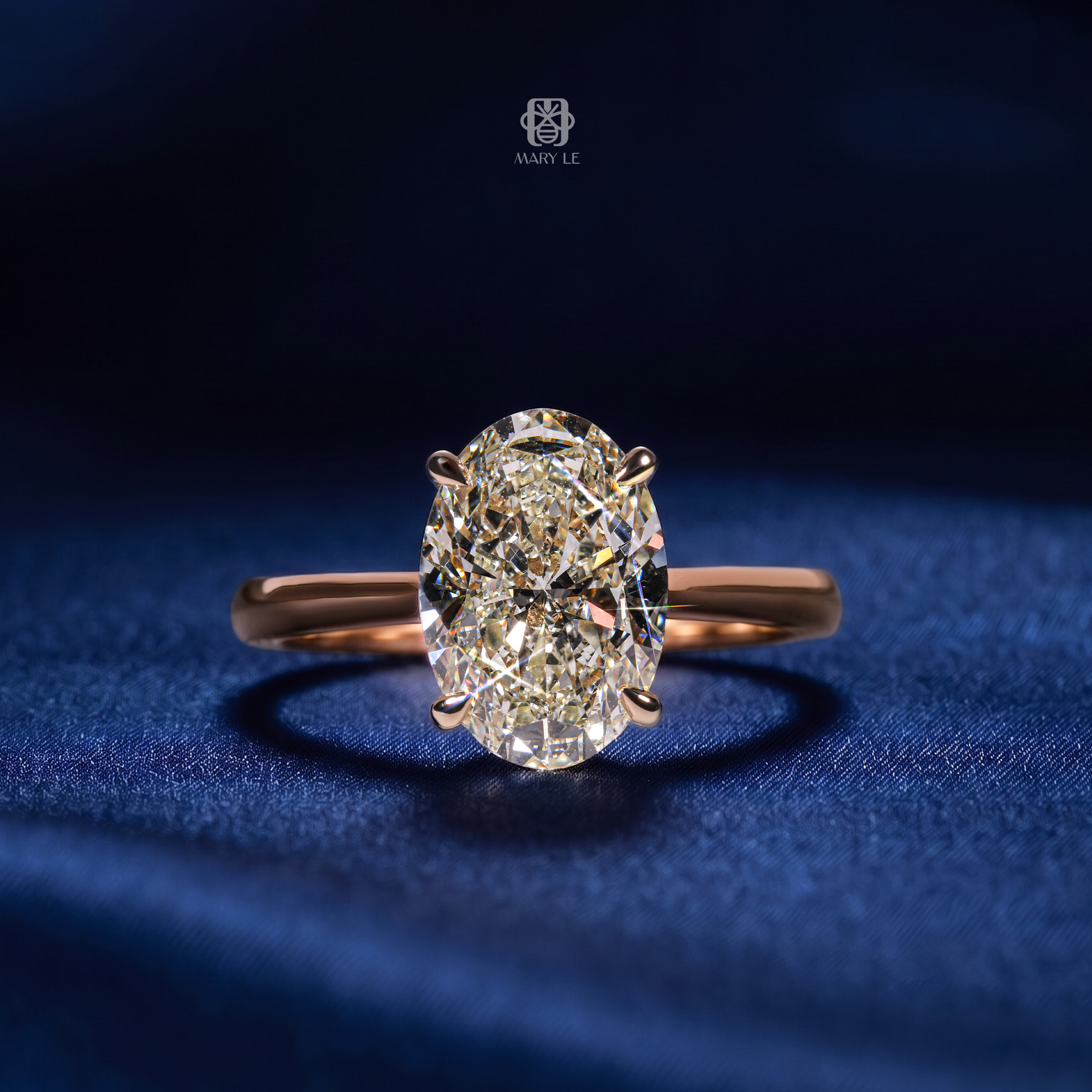 Classic Mary Le Oval Ring | M582