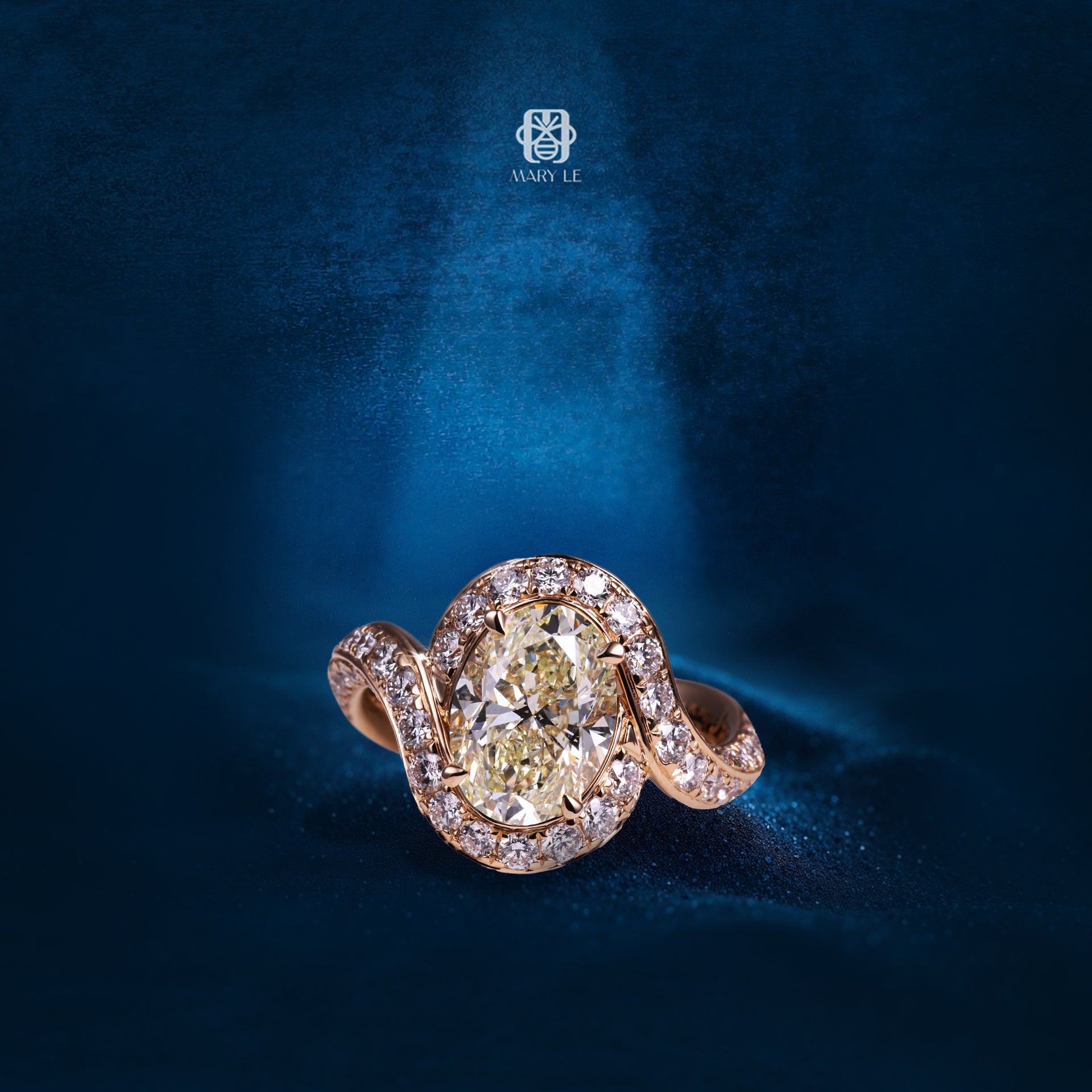 Rose Amour Petal Twist Diamond Ring | M588