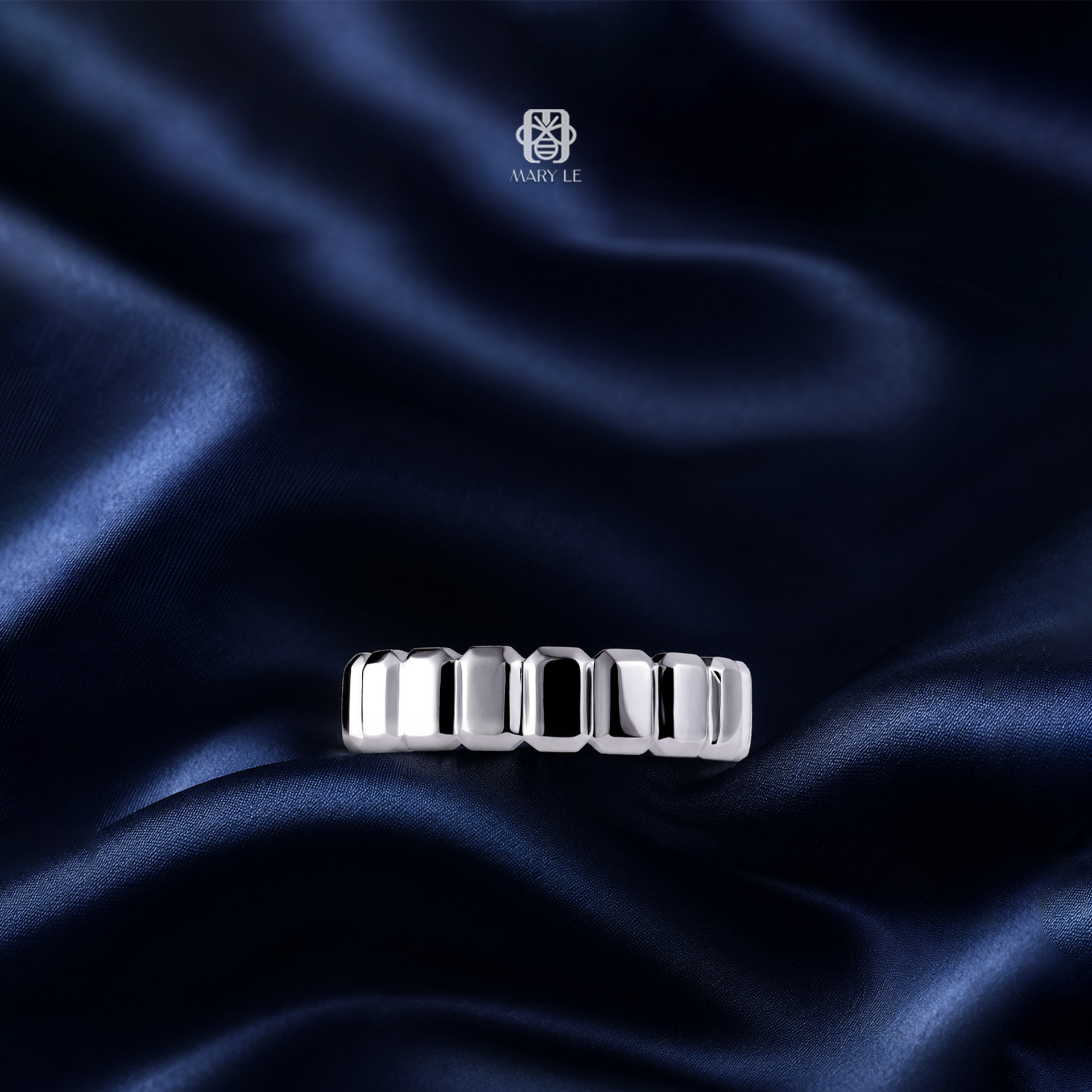 White Gold Emerald Diamond Men's Ring | M596